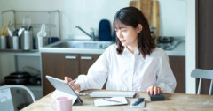 在宅でできる副業のおすすめ15選！探し方や注意点まで解説