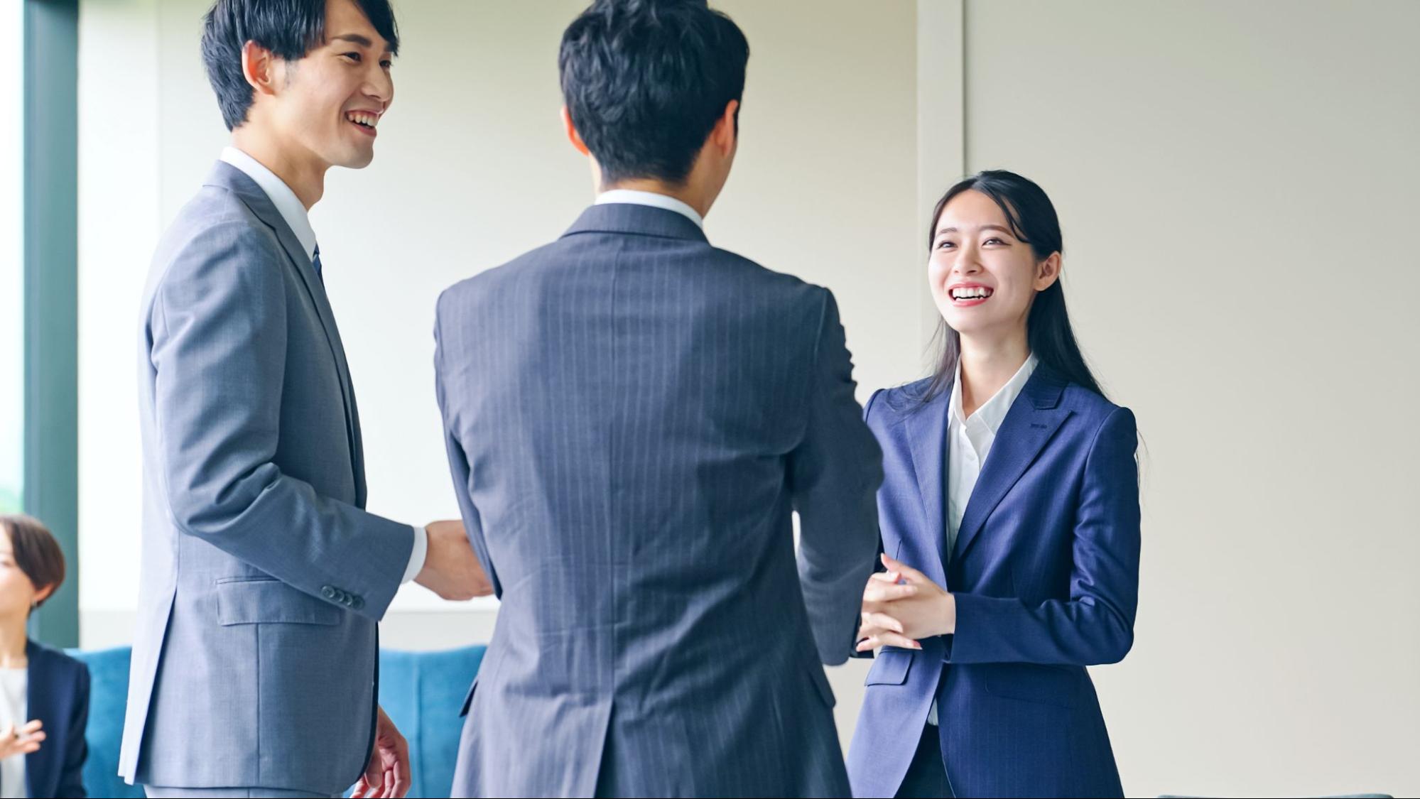 開業祝いを贈るタイミングとマナー