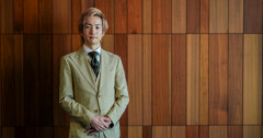 【virapture株式会社】世界に歓喜を広げ、幸せを運ぶデジタル感情Maker！