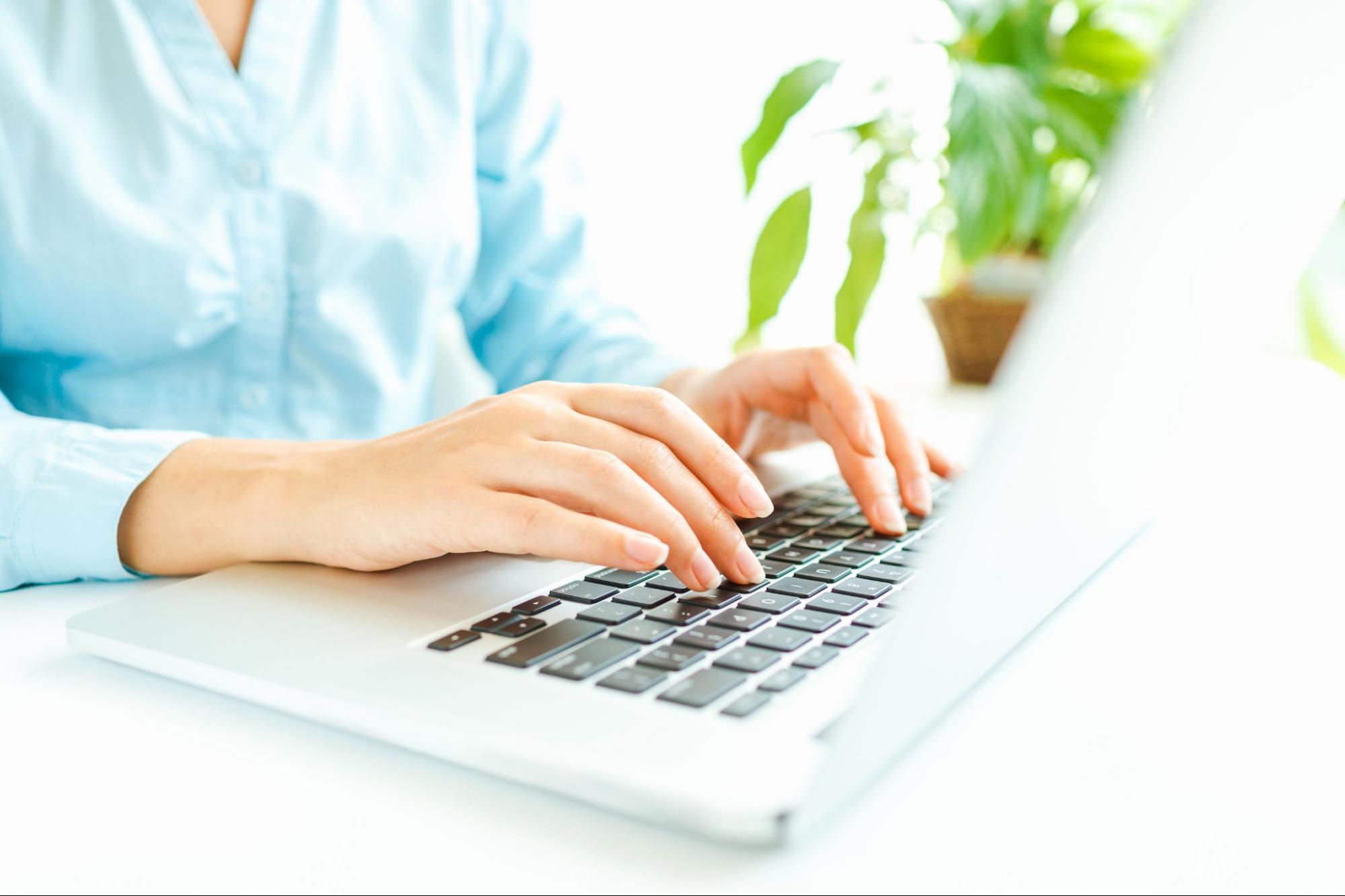 【テンプレート】特定商取引法に基づく表記の記載例