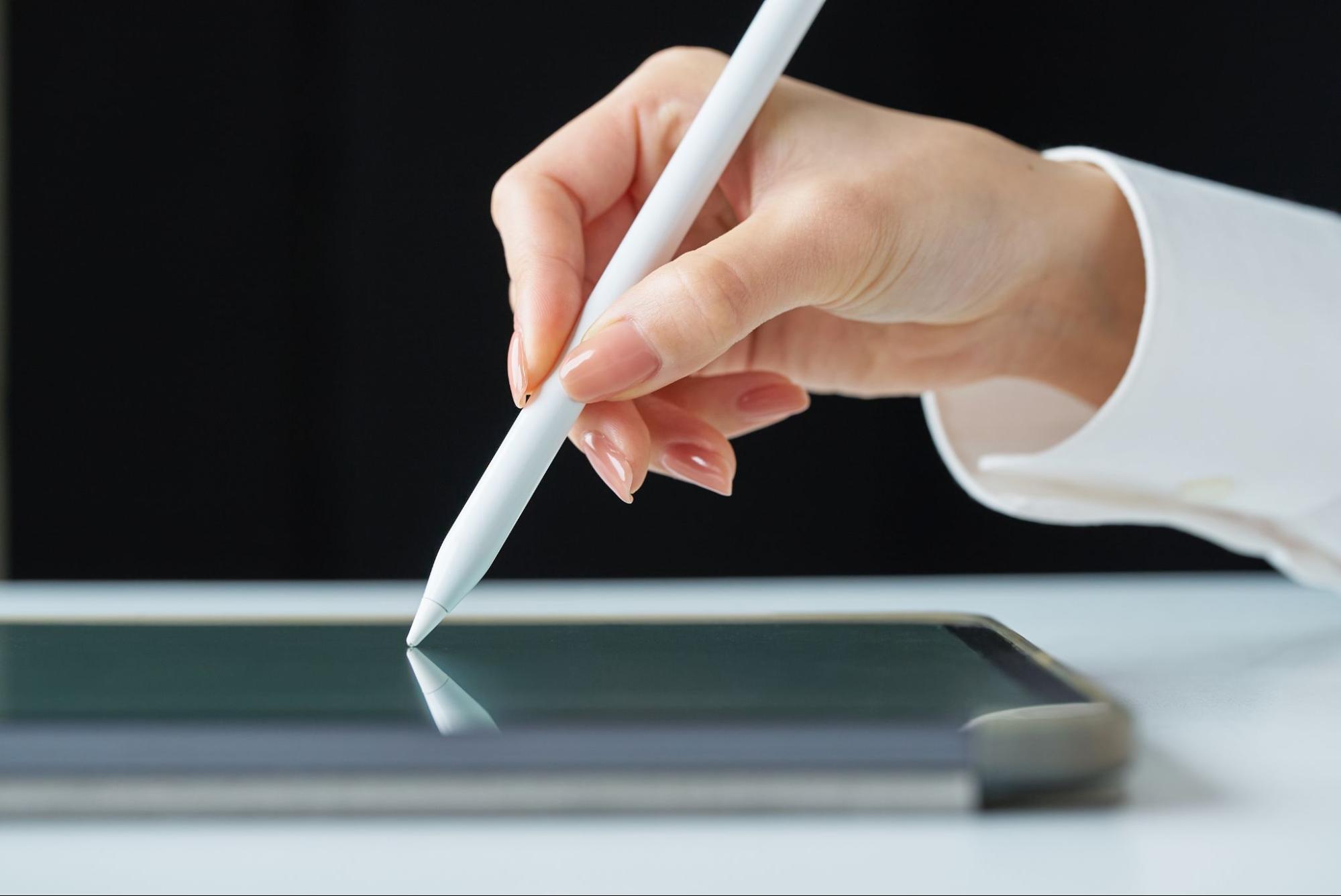 個人事業主が電子契約を契約するメリットとは？選び方や導入時の注意点も紹介