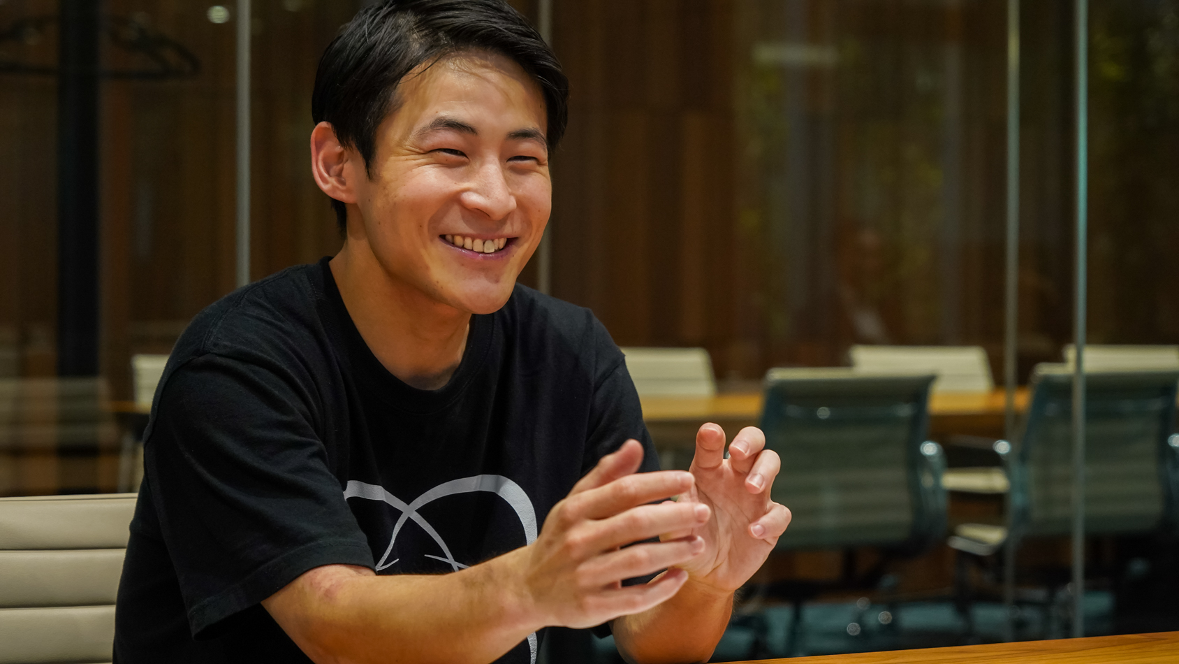 あえて隠さない経営で生まれる、信頼と主体性