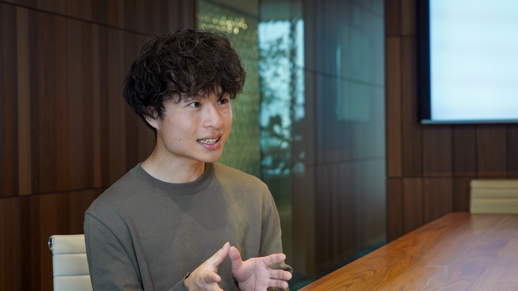 「現場がすべて」という信念で、成功のプロセスをメンバーに委ねる