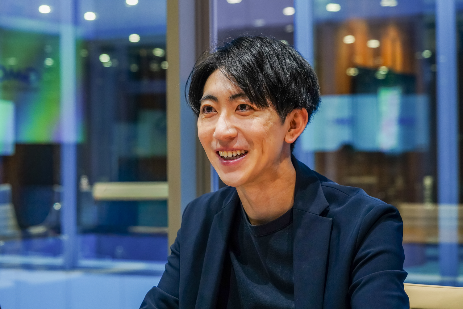 「志高頭低」——高い志と謙虚さを胸に、自らの道を切り拓く