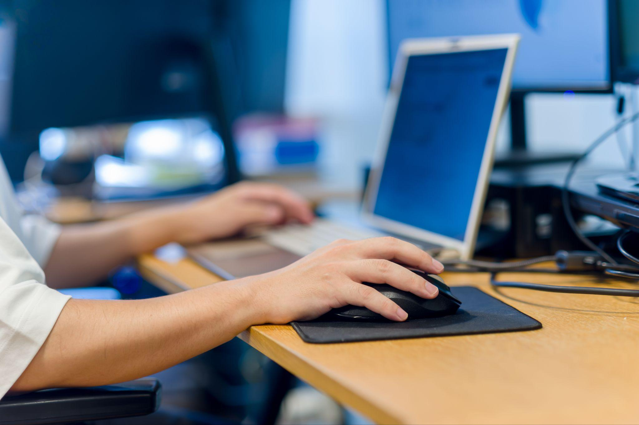 フリーランスSEの年収が決まる要因